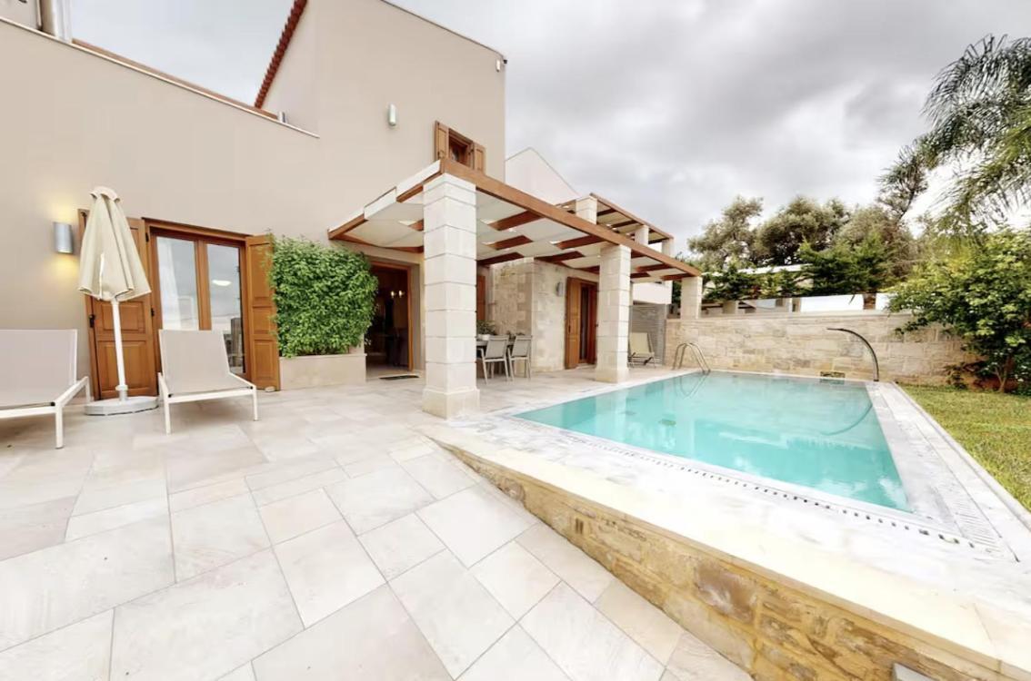Kallisti Villas, Family Paradise, By Thinkvilla Villa *